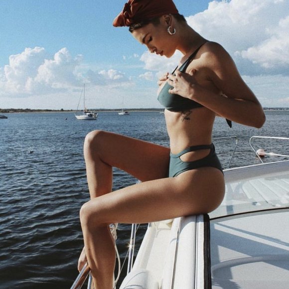 AWAY THAT DAY Tahiti Bikini Bottom (cut out detail) - Picture 3 of 9